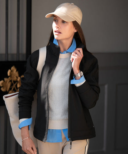 Women’s Duxbury – fashionable performance softshell jacket