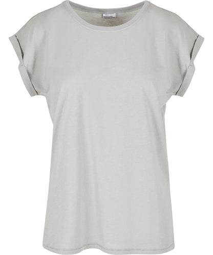 Women’s regular extended shoulder tee